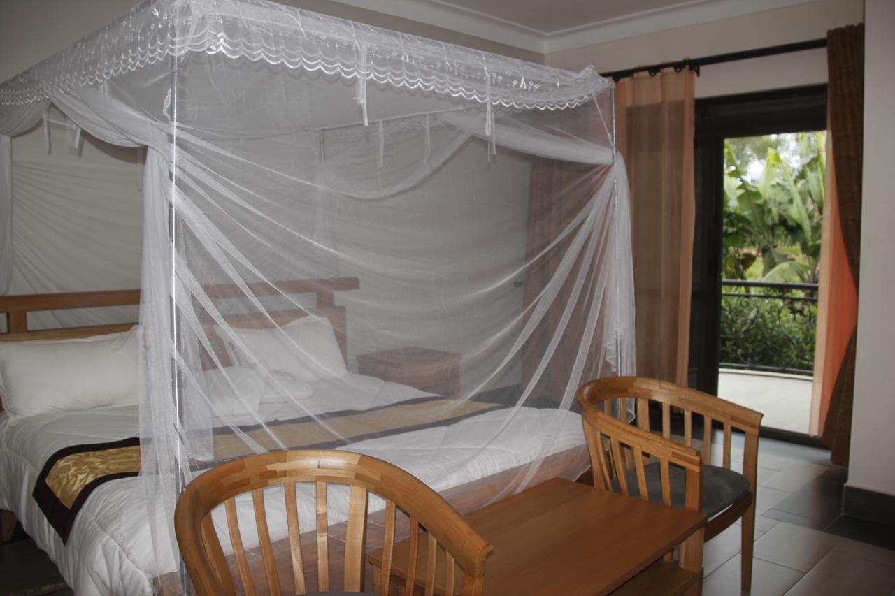 Cepha'S Inn Kabale Екстер'єр фото