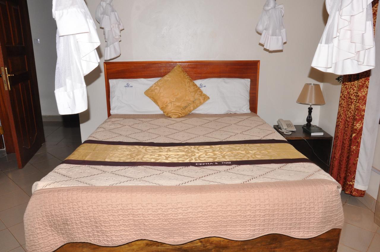 Cepha'S Inn Kabale Екстер'єр фото