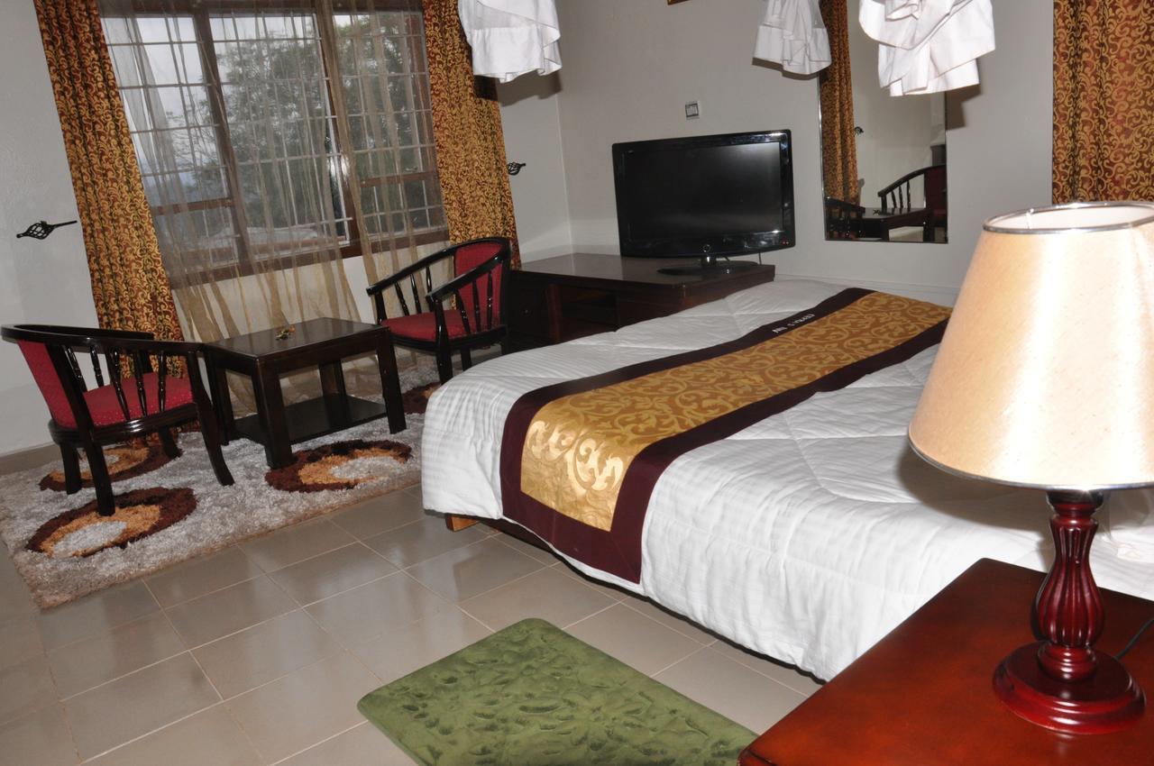 Cepha'S Inn Kabale Екстер'єр фото