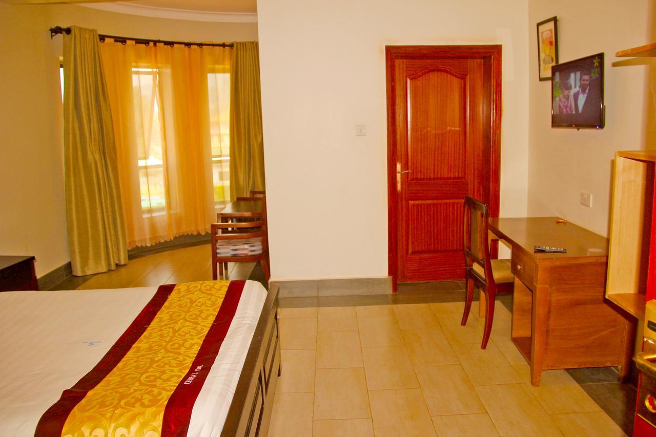 Cepha'S Inn Kabale Екстер'єр фото